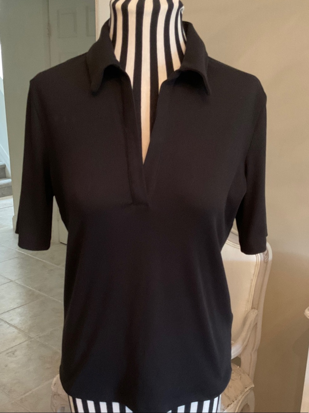 Abercrombie and Fitch Black Women's Polo-Style Short Sleeve Top